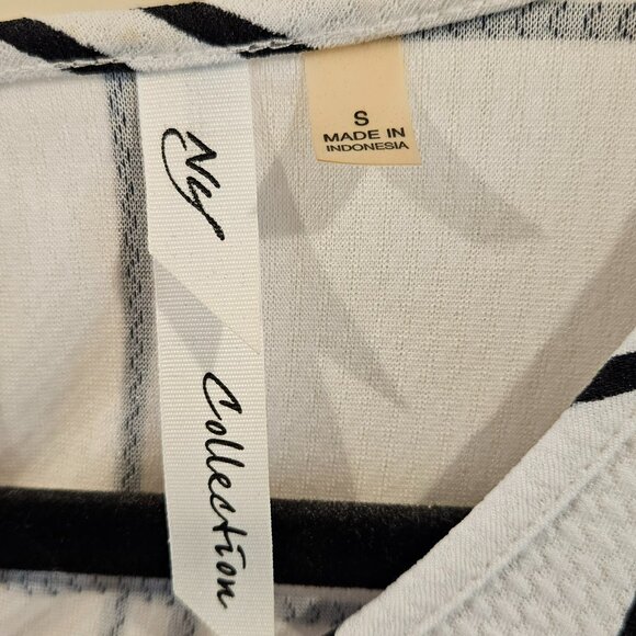 ny collection women's short sleeve top - Picture 3 of 4